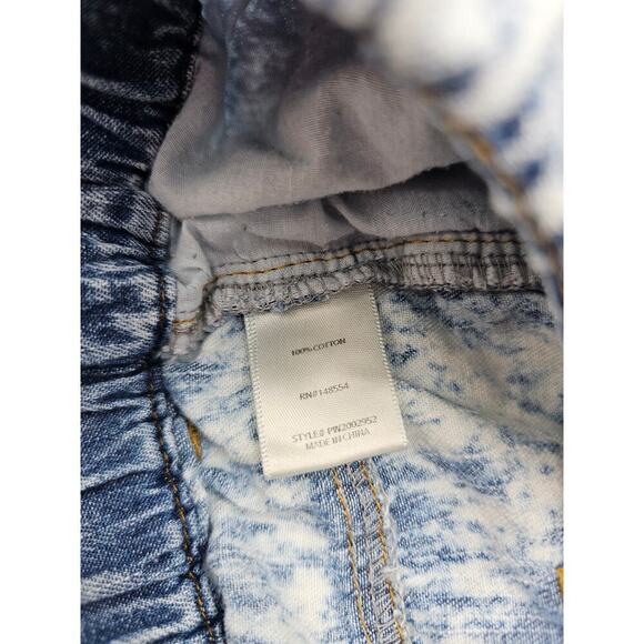 TGLA Women's Size S Acid Wash Pull On Cuffed Paperbag Jean Shorts w/Tie Waist - Picture 3 of 7